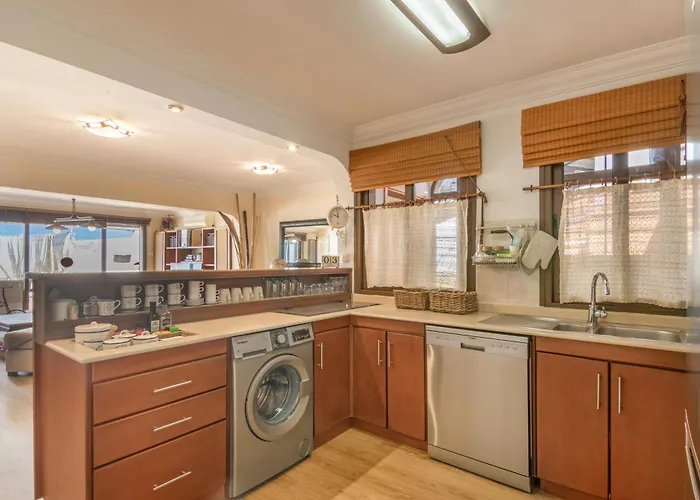 Confortable With Views *